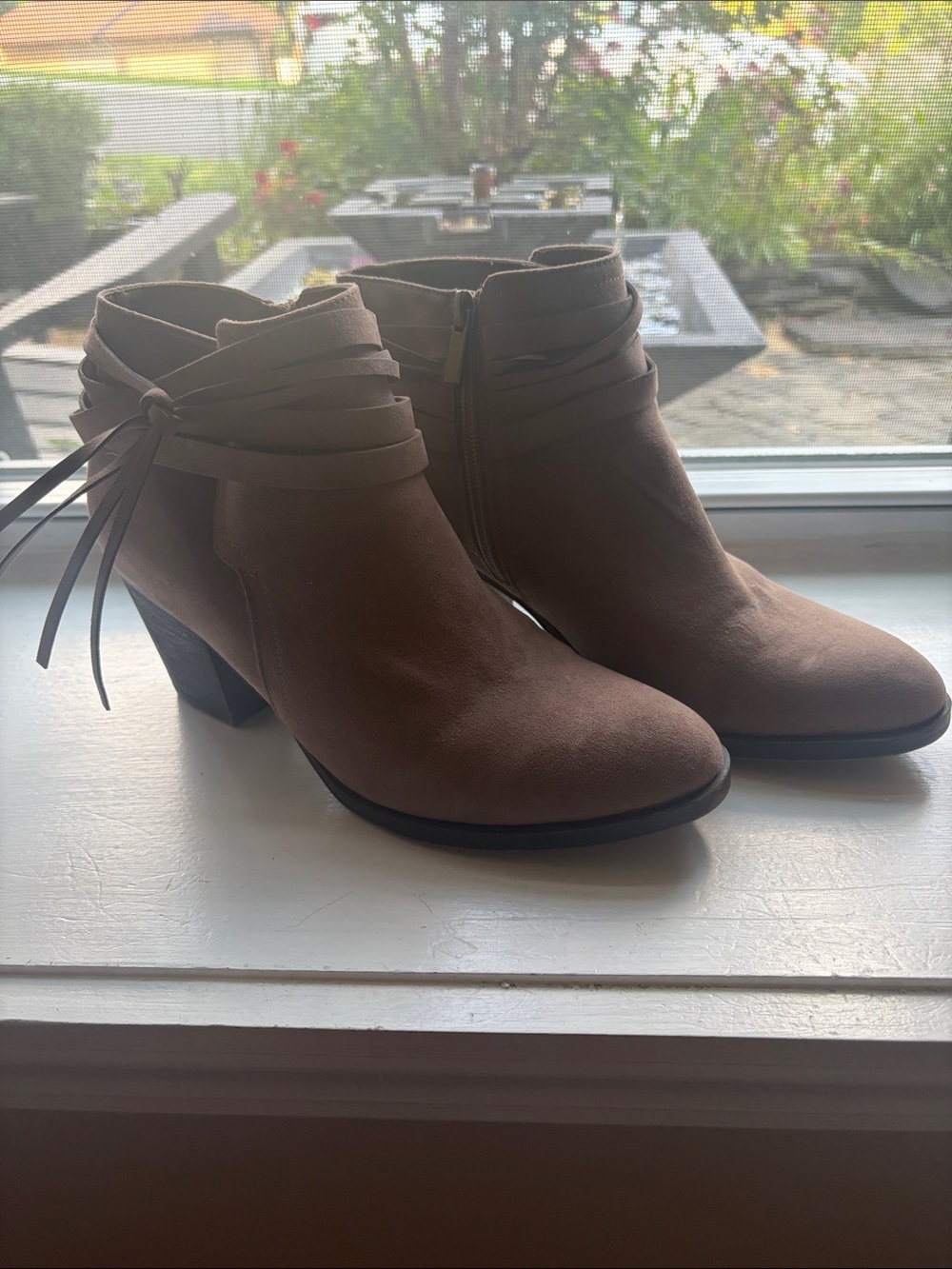 Women’s Taupe Suede Ankle Boots with Side Zip size 9